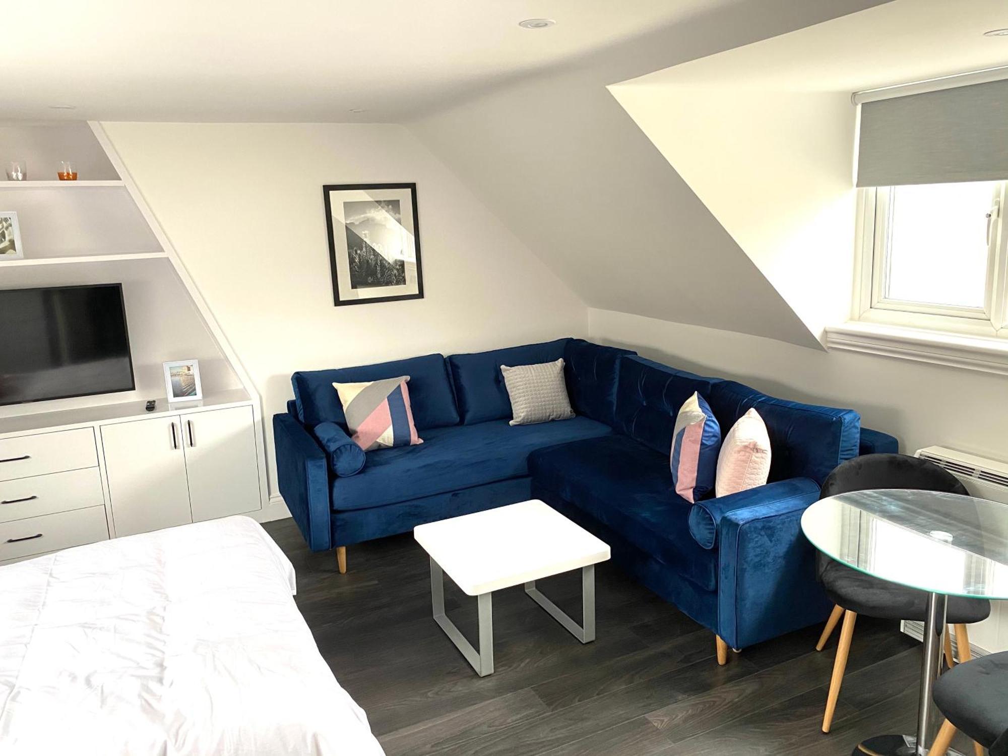 Eden House & Aquila House - Beach Apartments & Suites Saint Helier Bagian luar foto